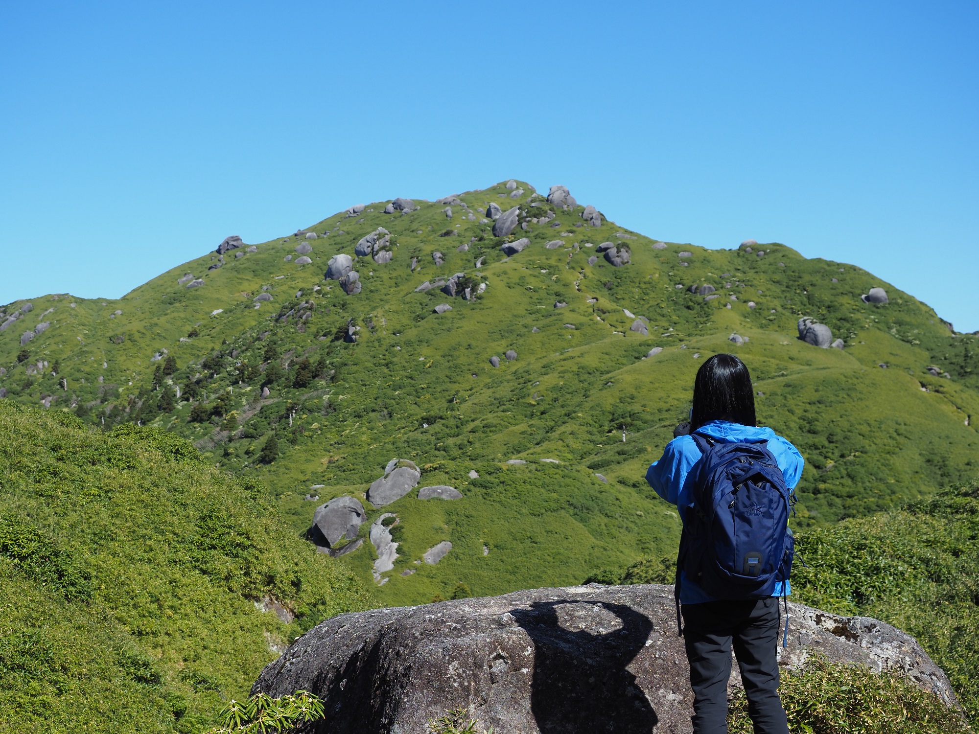 宮之浦岳を望む